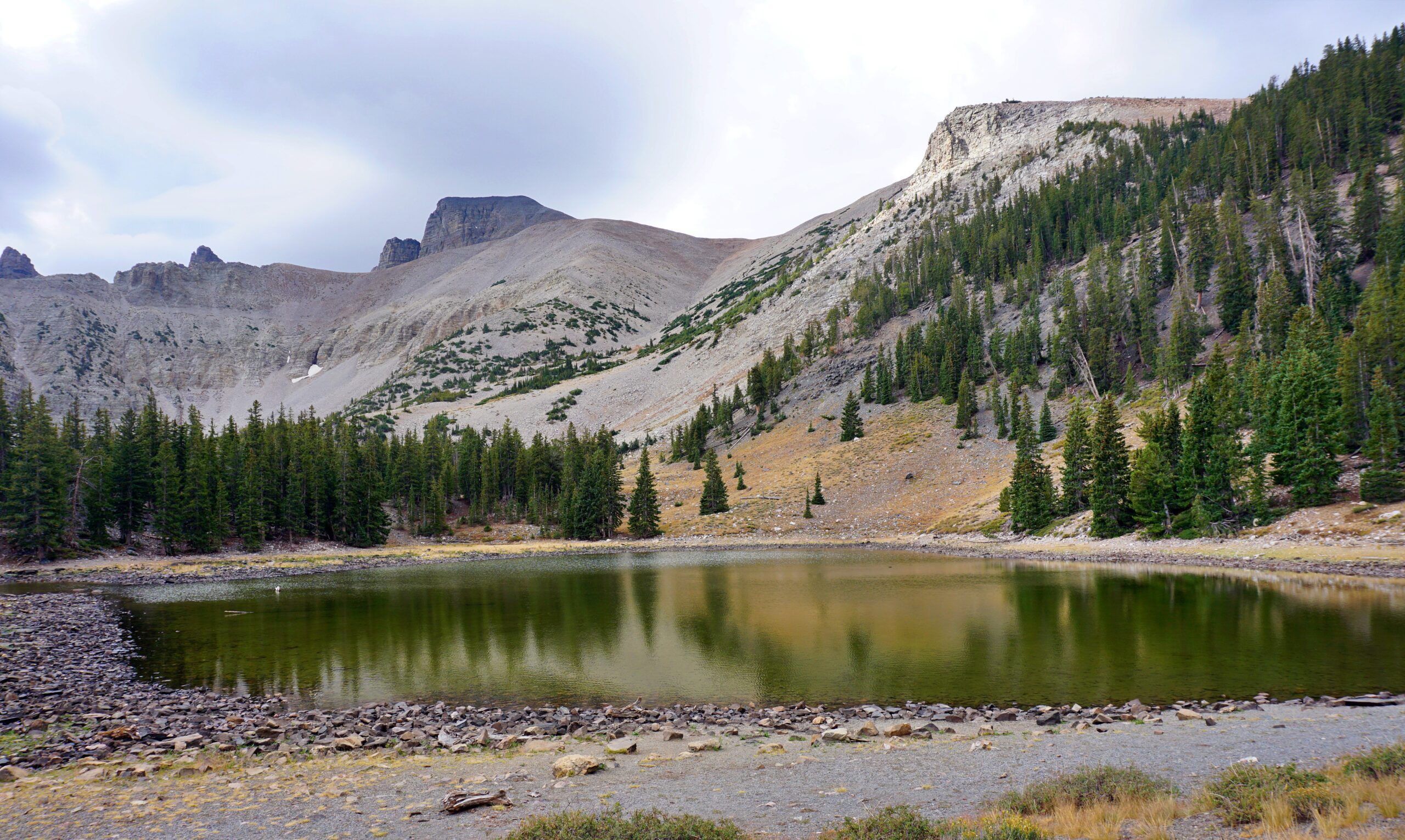 Photo of a lake and mountains on the Alpine Lake Loop Trail in Great Basin National Park