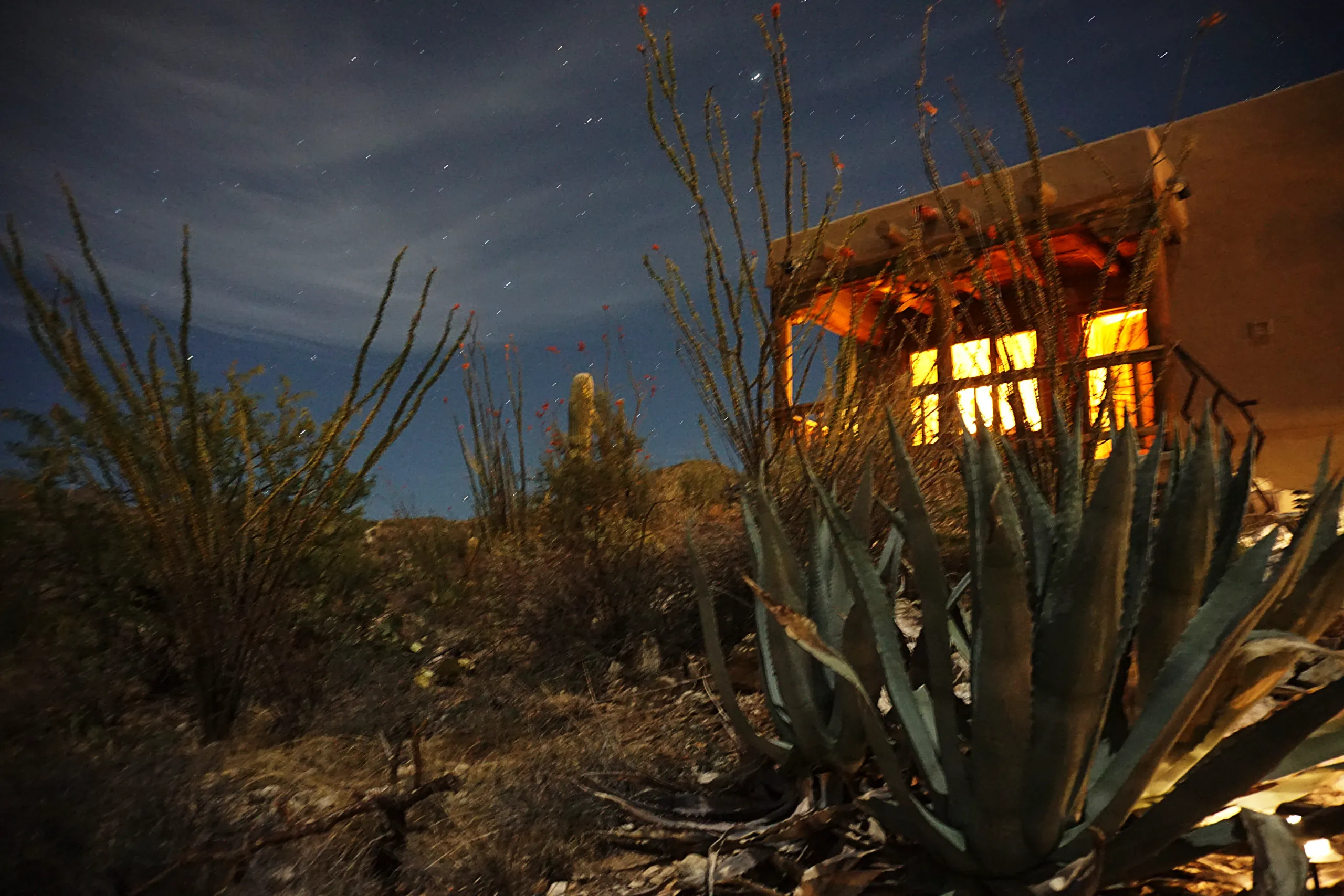 Adobe guesthouse in Tucson, Arizona